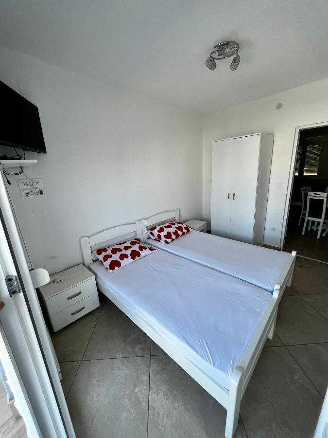 Apartments Apartmani Bojana Utjeha Bagian luar foto