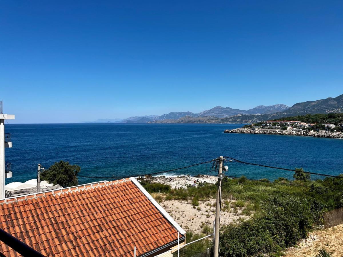 Apartments Apartmani Bojana Utjeha Bagian luar foto