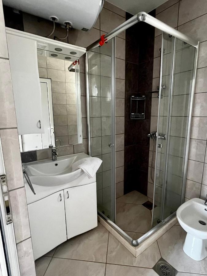 Apartments Apartmani Bojana Utjeha Bagian luar foto