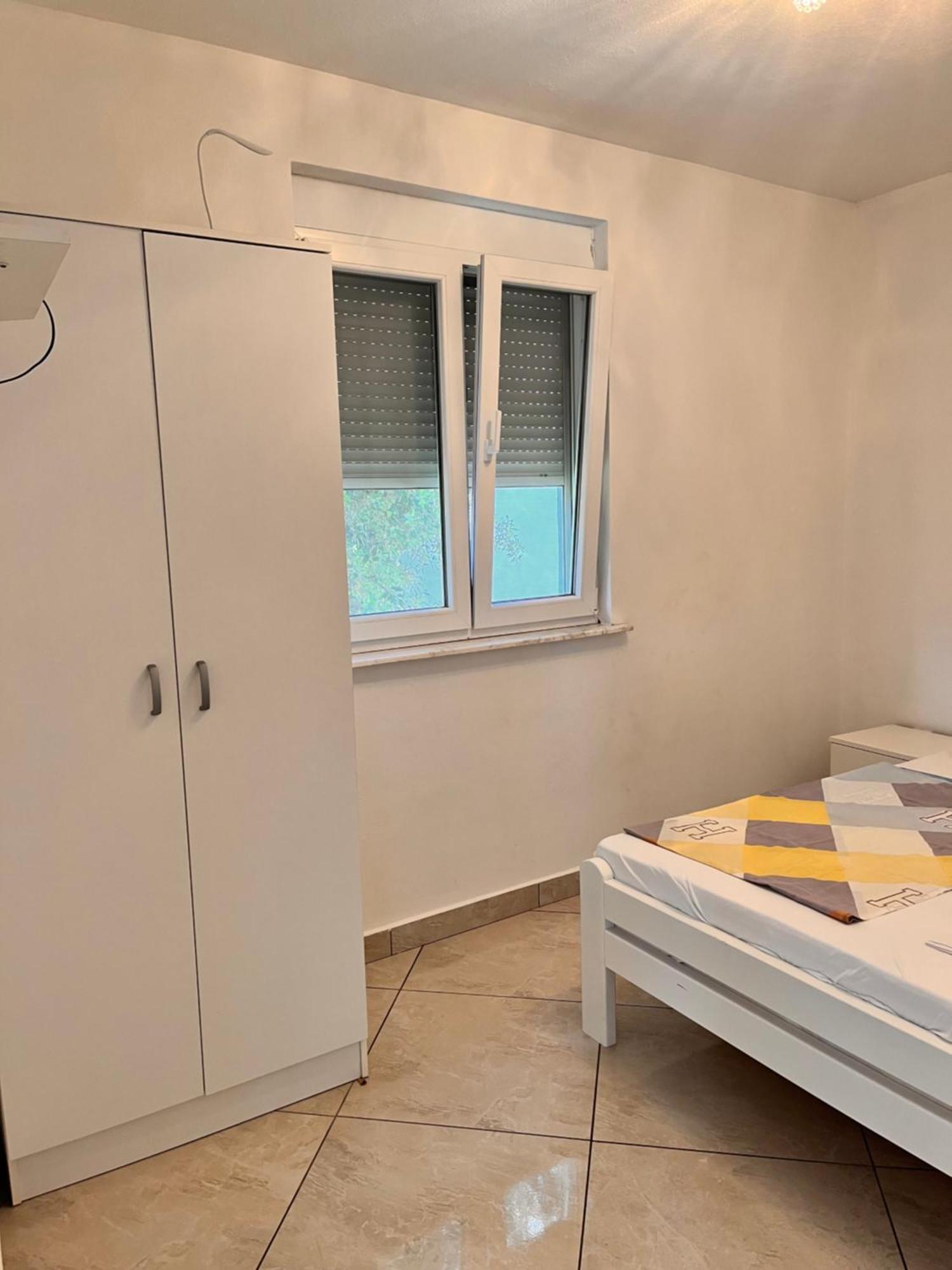 Apartments Apartmani Bojana Utjeha Bagian luar foto