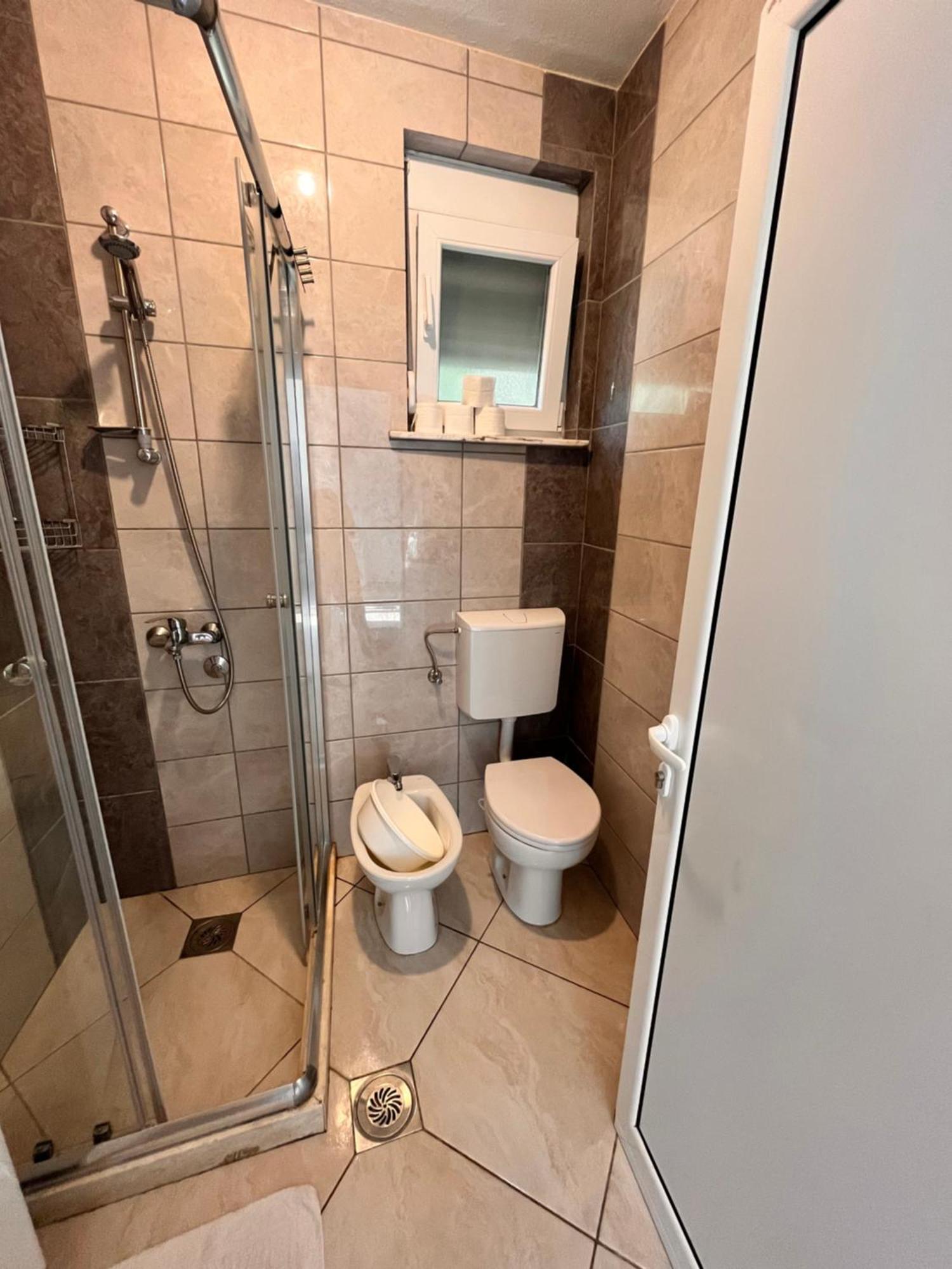 Apartments Apartmani Bojana Utjeha Bagian luar foto